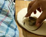 A picture of step 4 of Eggless Donuts.