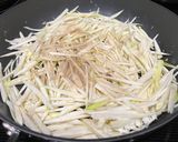 A picture of step 7 of Stir-Fried Eggs with Water Bamboo.