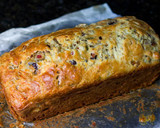 Foto del paso 5 de la receta: Pan de aceitunas, cebolla y provolone