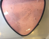 Foto del paso 18 de la receta: Pastel de chocolate envuelto en gelatina de fresas