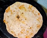 A picture of step 11 of Carrot paratha.