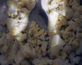 A picture of step 1 of Egg chicken sandwich.