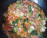 Foto langkah ke 2 dari resep Tumis Aneka Sayur.