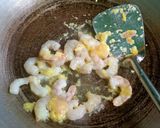 Foto langkah ke 2 dari resep Nasi Goreng Udang Tanpa Lombok.