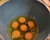 A picture of step 4 of Thai-style omelette soup with pork balls.