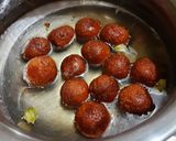 इंन्स्टंट गुलाबजाम (gulabjaam recipe in marathi) रेसिपी स्टेप 4 फोटो