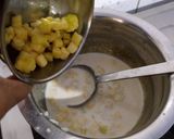 A picture of step 9 of Carrot Halwa in a Frozen Cashew Apple Phirni Mousse Cake.