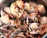 Foto del paso 2 de la receta: Spaghetti alle vongole o espaguetis con almejas