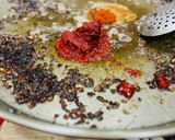 Foto del paso 5 de la receta: Arroz con costillas, panceta y ajos tiernos 🌞
