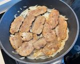 Foto del paso 3 de la receta: Filetes de seitán en salsa de cebolla y bebida de Almendras