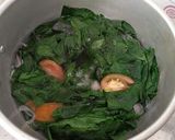 Foto langkah ke 4 dari resep Sayur Bening Daun Katuk.