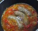 Foto del paso 3 de la receta: Chorizos en salsa que huelen a hogar