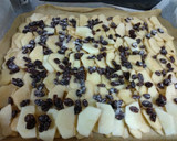 Foto del paso 2 de la receta: Empanada de manzana y pasas