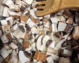 Foto del paso 3 de la receta: Crema de papa, portobello y pollo