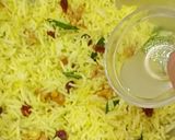 A picture of step 3 of Cranberry and Walnuts Lemon Rice.