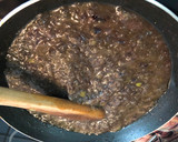 Foto del paso 2 de la receta: Pasta de cebollas caramelizadas y vino