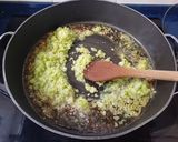 Foto del paso 3 de la receta: Arroz negro con calamar a la plancha