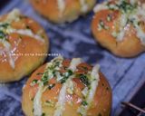 Foto langkah ke 7 dari resep Korean Garlic Cheese Bread.