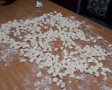 Foto del paso 3 de la receta: Ñoquis de papa con salsa de espinacas