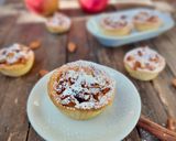 Foto del passaggio 5 della ricetta Tartellette con Crema Frangipane e Cubetti di Mele alla Cannella