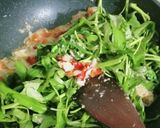 Foto langkah ke 3 dari resep Kangkung Saos Padang.
