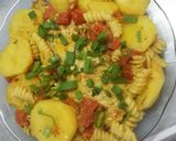 Foto del paso 6 de la receta: Filet de pescado con papas, tomate y fideo
