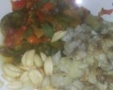 صورة لخطوة 2 من وصفة زعلوكة (باذنجان مشوي وفلفل حلو مشوي)