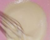 A picture of step 3 of Mini Vanilla Cake.
