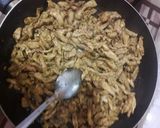 صورة لخطوة 2 من وصفة مثلثات الشاورما بطريقتي 😋