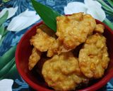 Foto langkah ke 4 dari resep Bakwan Jagung Mini.