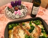 Márványsajtos csirkecombok-krumplival és brokkolival! 🍗🧀🥦🥔 recept fázis 5 fotója