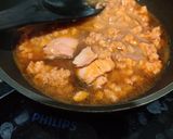 A picture of step 2 of Canned Tuna "Oyakodon".