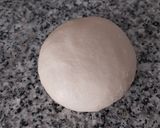 Foto del paso 3 de la receta: Trenza de brioche hojaldrado con crema y cerezas