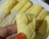 Foto langkah ke 3 dari resep BBQ Egg Enoki Cheese Roll.