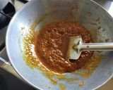 A picture of step 3 of Sukhadi - Gol Papdi.