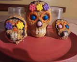 Foto del paso 10 de la receta: Calaveritas de amaranto con miel de panela