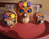 Foto del paso 10 de la receta: Calaveritas de amaranto con miel de panela