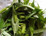 Foto langkah ke 1 dari resep Cah Kangkung Tauco.