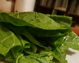 Foto del paso 1 de la receta: Tortitas de huevo con acelga