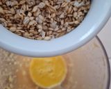 Foto del paso 2 de la receta: Agua de avena a la naranja