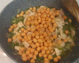 Foto del paso 5 de la receta: Garbanzos al pesto