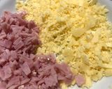 Foto del paso 1 de la receta: Bizcochos de jamón y queso
