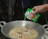Foto langkah ke 3 dari resep Opor Ayam Nanas Palembang.