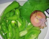 Foto langkah ke 2 dari resep Cumi asin cabe hijau.