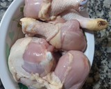 Foto del paso 1 de la receta: Patitas y Muslitos en Salsa