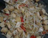 Foto langkah ke 4 dari resep Tumis tahu dan kecambah(toge).