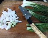 A picture of step 2 of Spring Onion Aloo sabji.