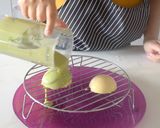 Foto del passaggio 7 della ricetta Semisfera al melone con glassa a specchio