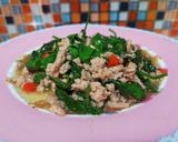 รูปขั้นตอนการทำที่ 3 ของ ตำลึงผัดหมูสับ
