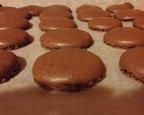 Francia csokoládés macaron recept fázis 7 fotója